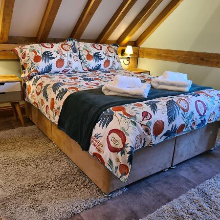 Renovated Loft On Working Farm Apartment Mayfield  ภายนอก รูปภาพ