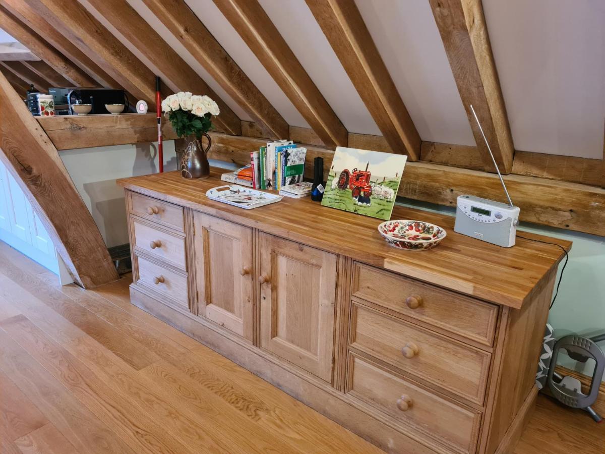 Renovated Loft On Working Farm Apartment Mayfield  ภายนอก รูปภาพ
